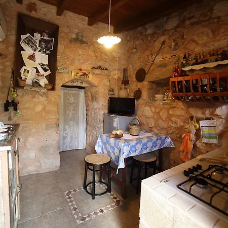 Nepole Tatil Evi